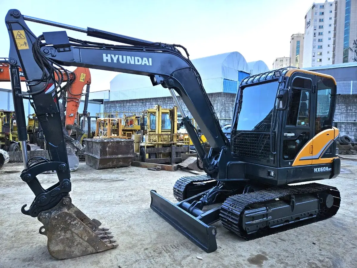 현대 HX60AMT 2020년식 회전라인 발판전환 옵션 02 중고굴삭기